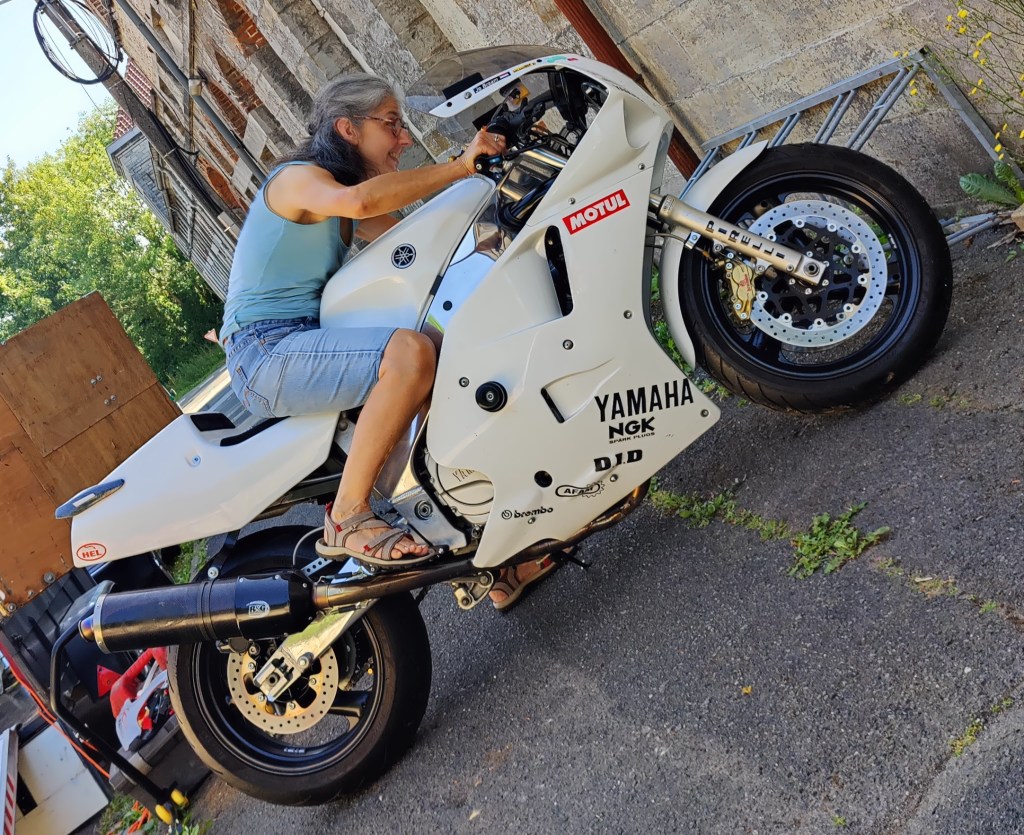 Papy Rick’s Moto 101 – Débuter en toute sécurité et avec style&nbsp;🏍️